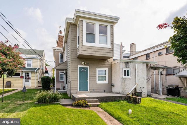 135 E 4TH AVE, Conshohocken, PA 19428