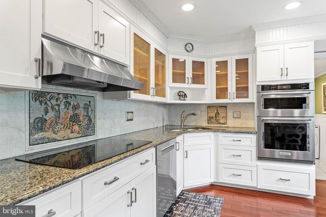 135 E 4TH AVE, Conshohocken, PA 19428