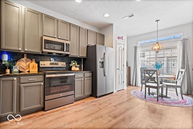 13514 Molique Boulevard, Fishers, IN 46060