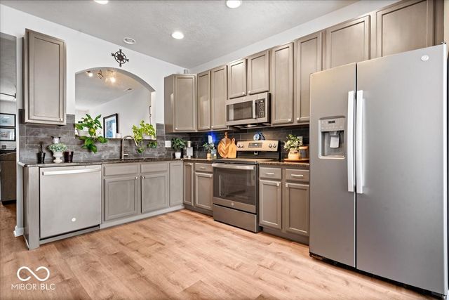 13514 Molique Boulevard, Fishers, IN 46060