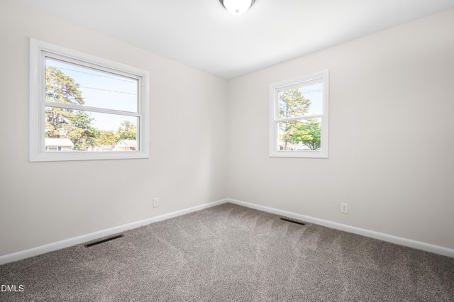 317 N Wright Street, Raeford, NC 28376