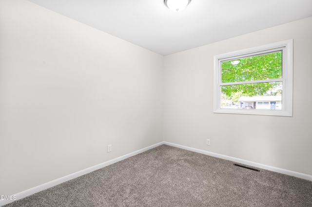 317 N Wright Street, Raeford, NC 28376