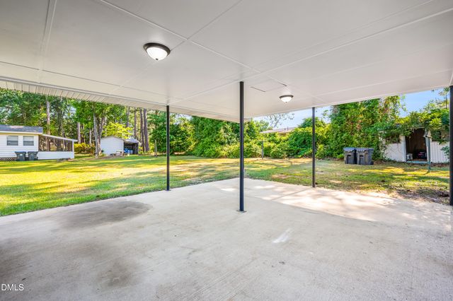 317 N Wright Street, Raeford, NC 28376