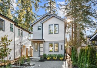 13015 NE 113th Street, Kirkland, WA 98033