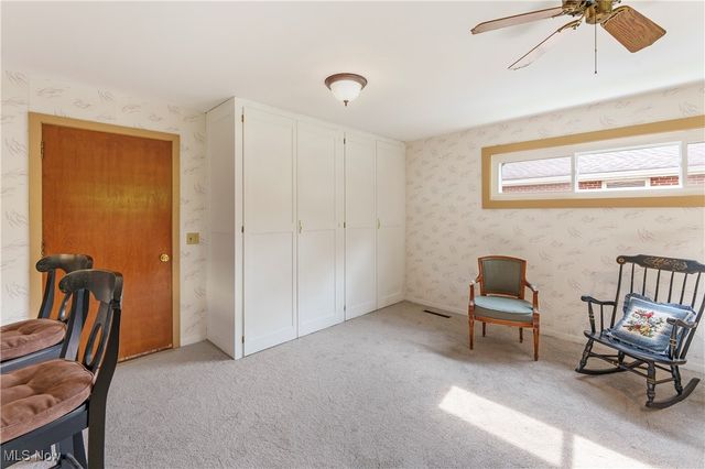 218 Bonnett Street SW, North Canton, OH 44720