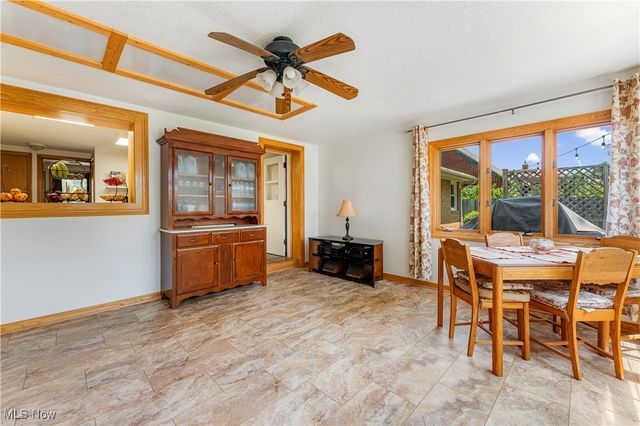 218 Bonnett Street SW, North Canton, OH 44720