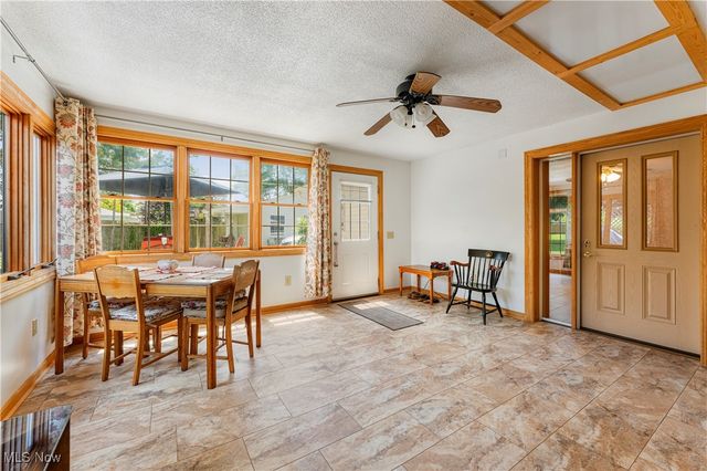 218 Bonnett Street SW, North Canton, OH 44720