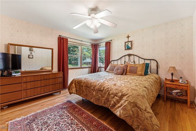 218 Bonnett Street SW, North Canton, OH 44720