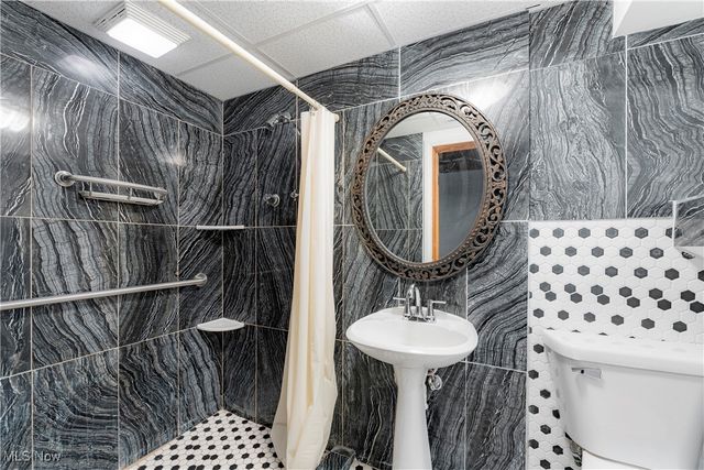 218 Bonnett Street SW, North Canton, OH 44720