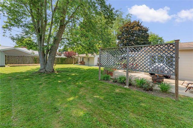 218 Bonnett Street SW, North Canton, OH 44720