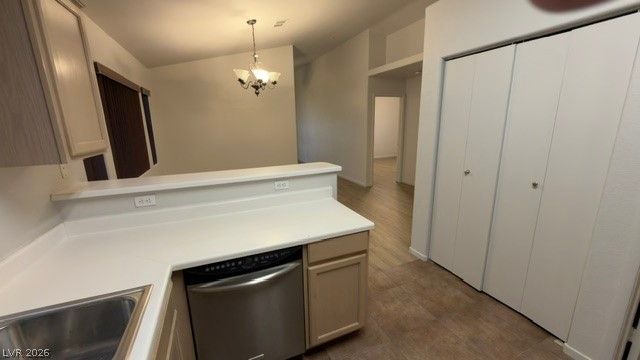 4280 Village Hills Street, Las Vegas, NV 89147