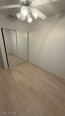 4280 Village Hills Street, Las Vegas, NV 89147