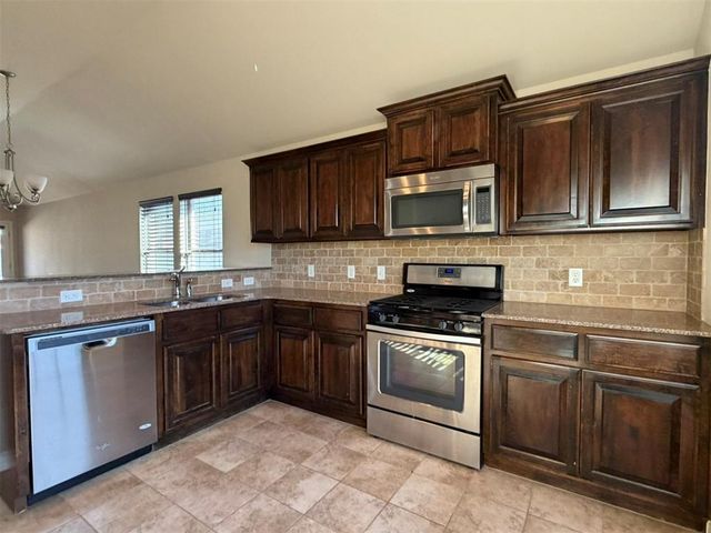 19128 Espada Drive, Edmond, OK 73012