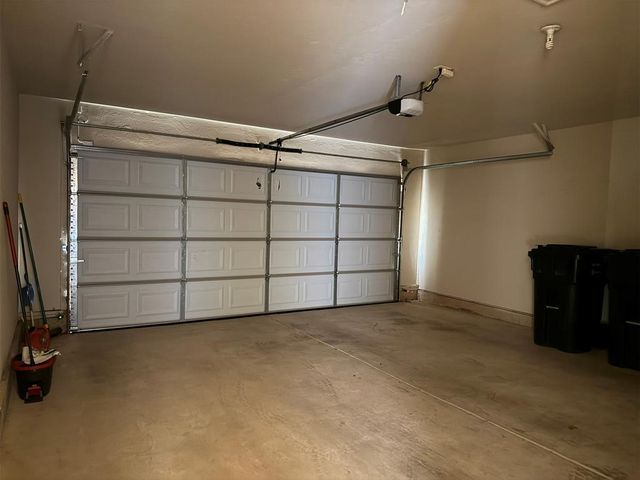 19128 Espada Drive, Edmond, OK 73012