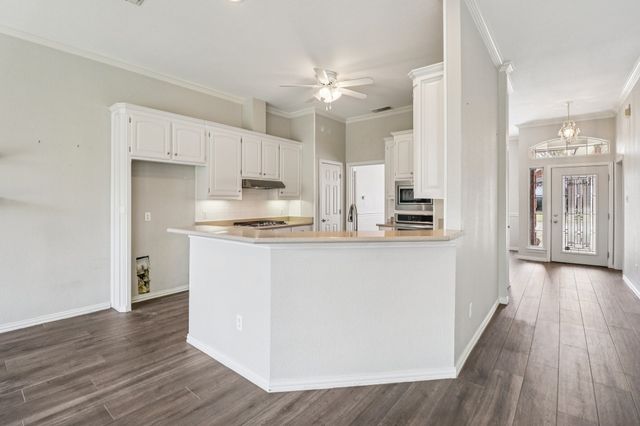 4034 Appian Way, Arlington, TX 76013