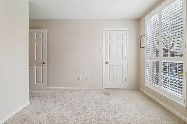 4034 Appian Way, Arlington, TX 76013