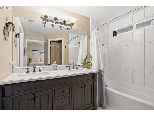 17910 Se 16TH St, Vancouver, WA 98683
