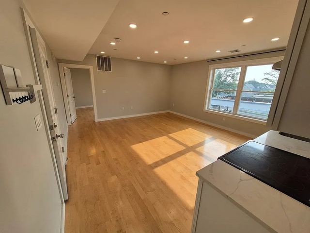 344 Salem St 2, Medford, MA 02155