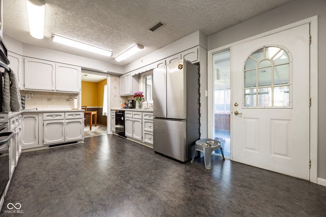 222 Westwood Road, Fillmore, IN 46128