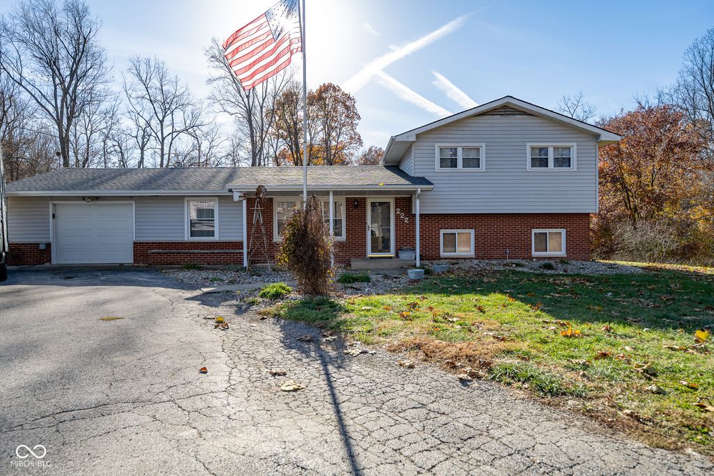 222 Westwood Road, Fillmore, IN 46128