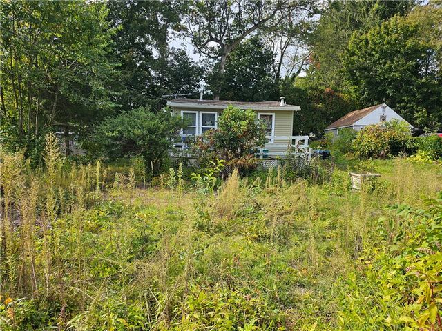 35 Steere Road, Glocester, RI 02814