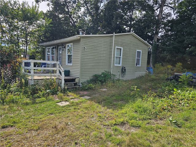 35 Steere Road, Glocester, RI 02814