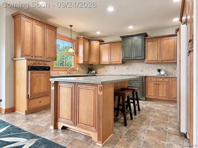 72408 Sorrel Drive, Romeo, MI 48065