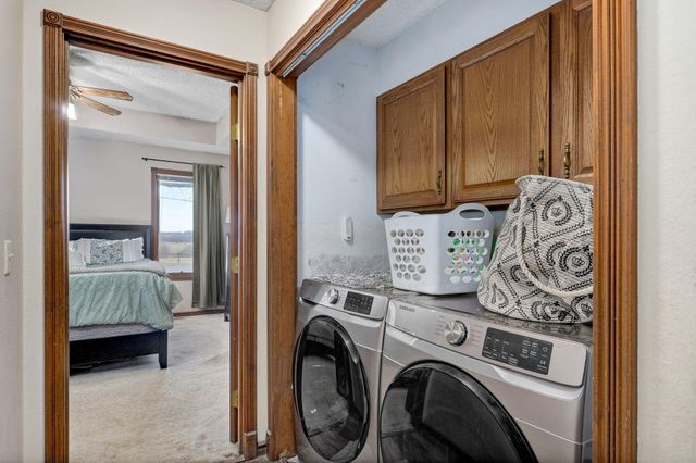 512 E Baldknobber Street, Nixa, MO 65714