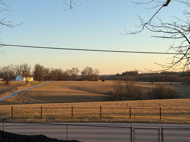 512 E Baldknobber Street, Nixa, MO 65714