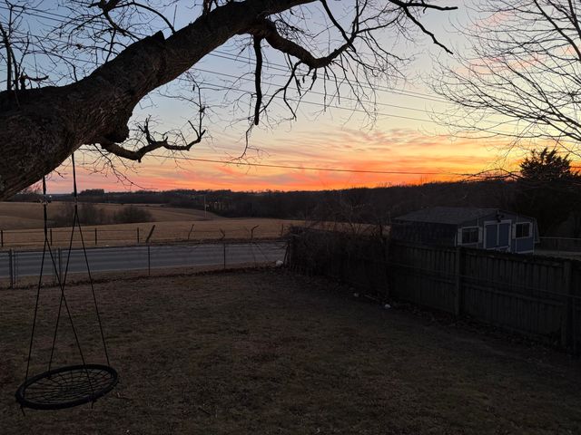 512 E Baldknobber Street, Nixa, MO 65714