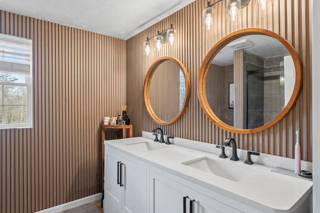 455 East St, West Bridgewater, MA 02379