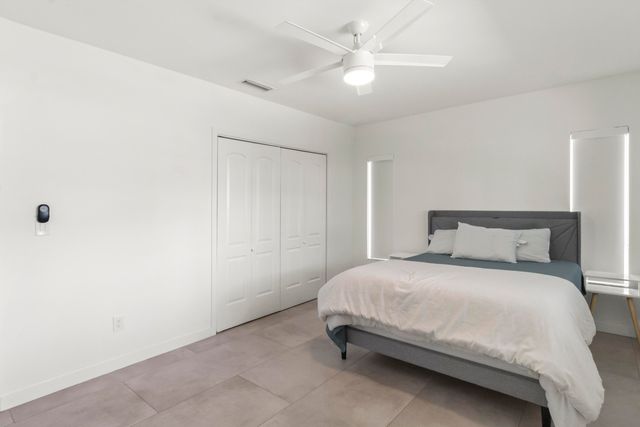 21303 NE 18th Place, Miami, FL 33179