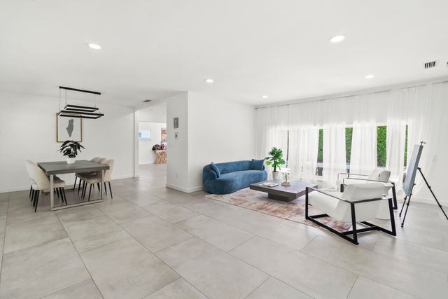 21303 NE 18th Place, Miami, FL 33179