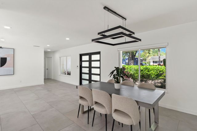 21303 NE 18th Place, Miami, FL 33179