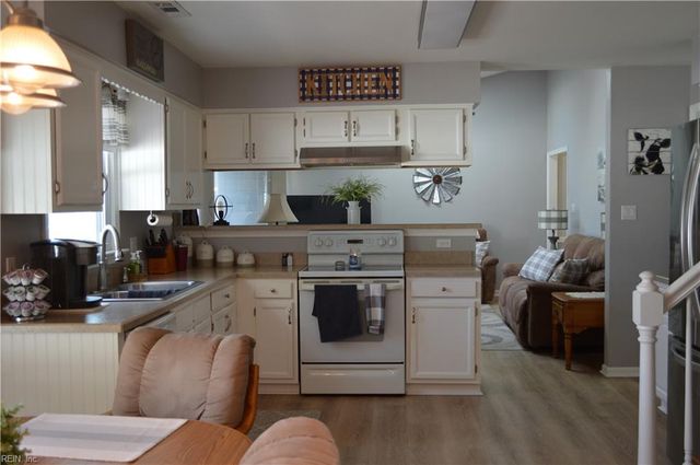 940 Saddleback TRL, Chesapeake, VA 23320