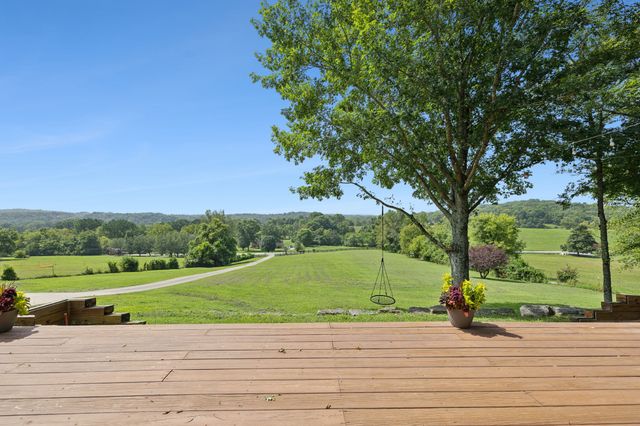 2236 Osburn Rd, Arrington, TN 37014