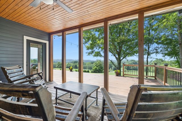 2236 Osburn Rd, Arrington, TN 37014