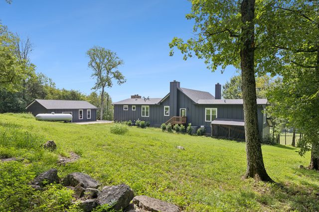 2236 Osburn Rd, Arrington, TN 37014