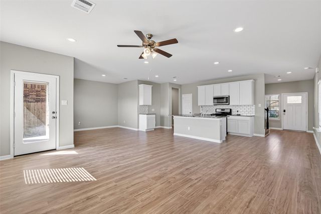 13009 Leisure Cove Drive, La Marque, TX 77568