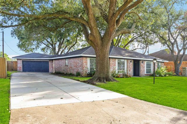 12418 A Bar Drive, Santa Fe, TX 77510