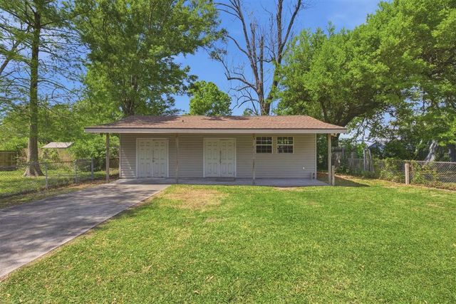 3912 Genessee Street, Lake Charles, LA 70605