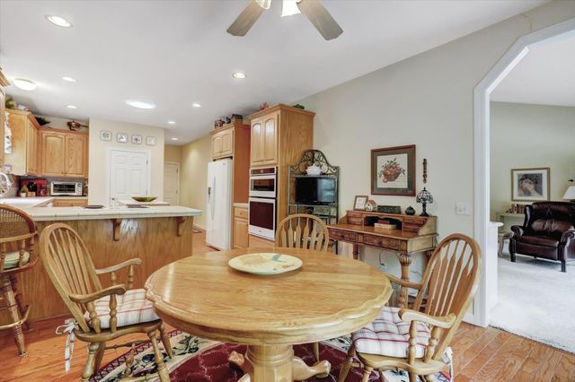 19276 Jayhawk Dr, Penn Valley, CA 95946