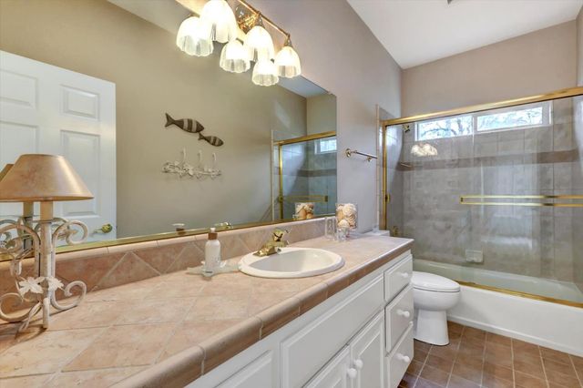 19276 Jayhawk Dr, Penn Valley, CA 95946