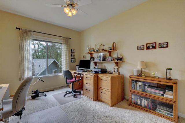 19276 Jayhawk Dr, Penn Valley, CA 95946