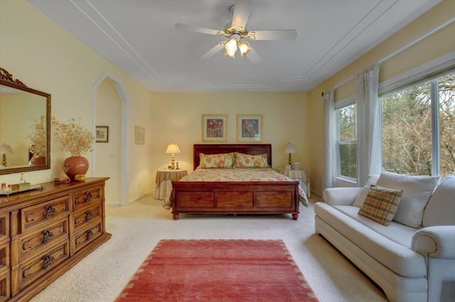 19276 Jayhawk Dr, Penn Valley, CA 95946