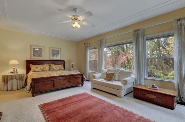 19276 Jayhawk Dr, Penn Valley, CA 95946