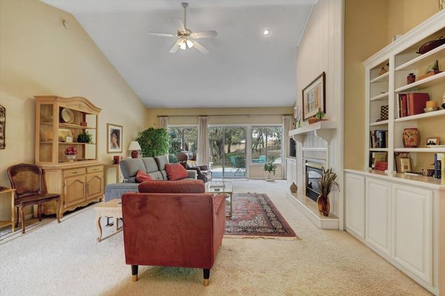 19276 Jayhawk Dr, Penn Valley, CA 95946