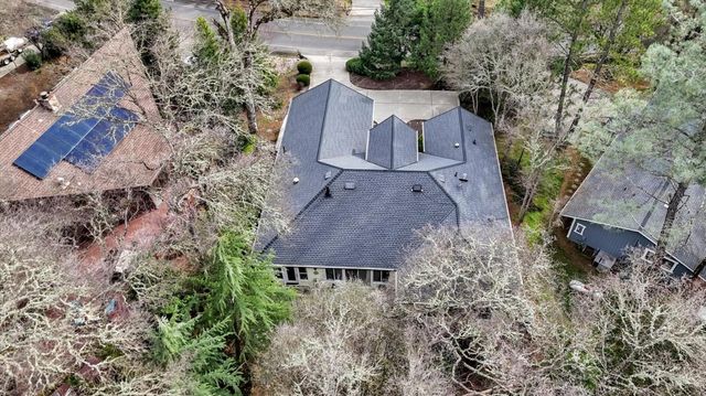 19276 Jayhawk Dr, Penn Valley, CA 95946