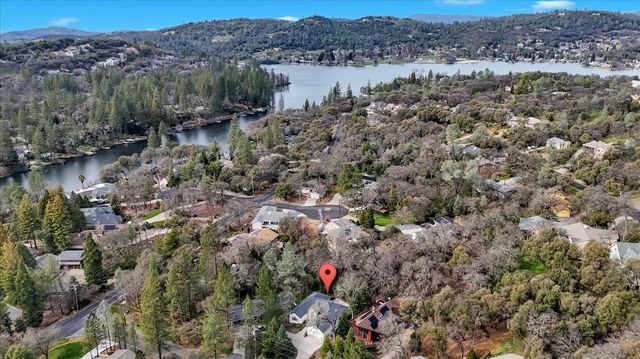 19276 Jayhawk Dr, Penn Valley, CA 95946