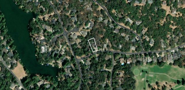 19276 Jayhawk Dr, Penn Valley, CA 95946